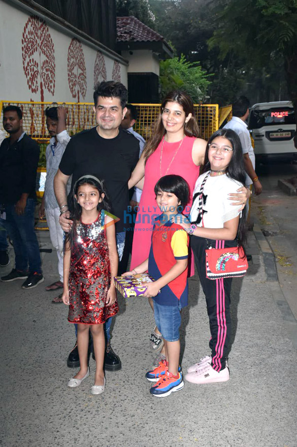 photos celebs grace aishwarya rai bachchans daughter aaradhya bachchans birthday party 3