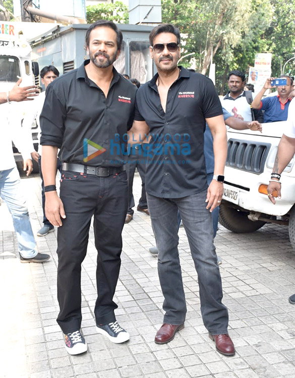 photos celebs grace the trailer launch of the film tanhaji the unsung warrior 1