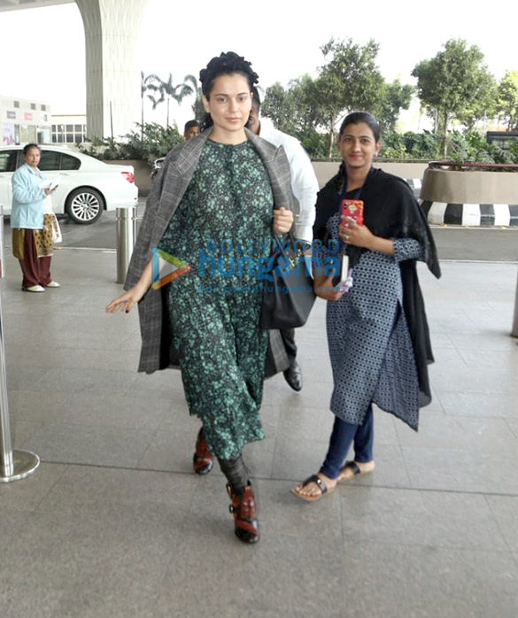 photos kangana ranaut sushant singh rajput twinkle khanna and neetu singh snapped at the airport 1