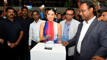 Photos: Karisma Kapoor snapped at the launch of OnePlus store at Elpro City Square Mall in Chinchwad, Pune