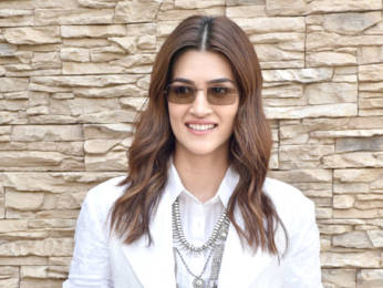 Photos: Kriti Sanon and Arjun Kapoor snapped during Panipat promotions