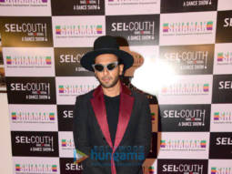 Photos: Ranveer Singh snapped at a dance show organised by Shiamak Dawar