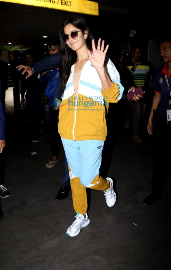 photos salman khan katrina kaif and daisy shah snapped at the airport 5