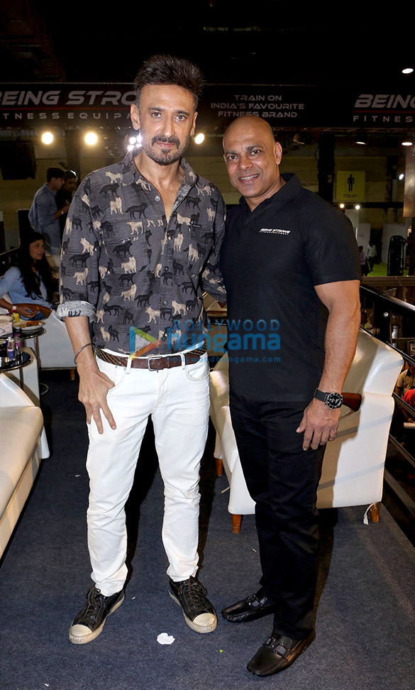 photos salman khan saiee manjrekar aayush sharma and others snapped at the launch of being strong fitness2 3 2
