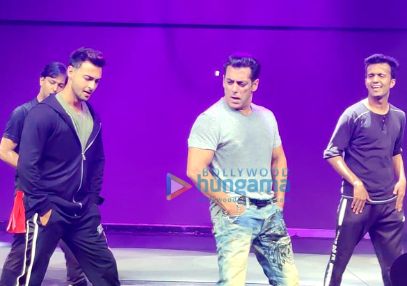 photos salman khan snapped during da bangg tour reloaded rehearsals in dubai 2