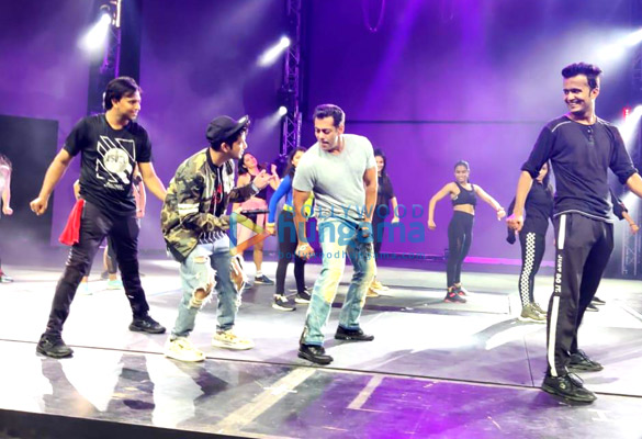 photos salman khan snapped during da bangg tour reloaded rehearsals in dubai 3