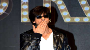 Photos: Shah Rukh Khan snapped during his birthday celebration with fans