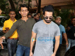 Photos: Shahid Kapoor snapped at the gym