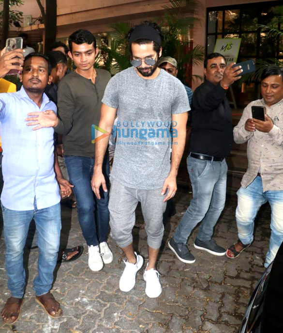photos shahid kapoor snapped at the gym 4 2