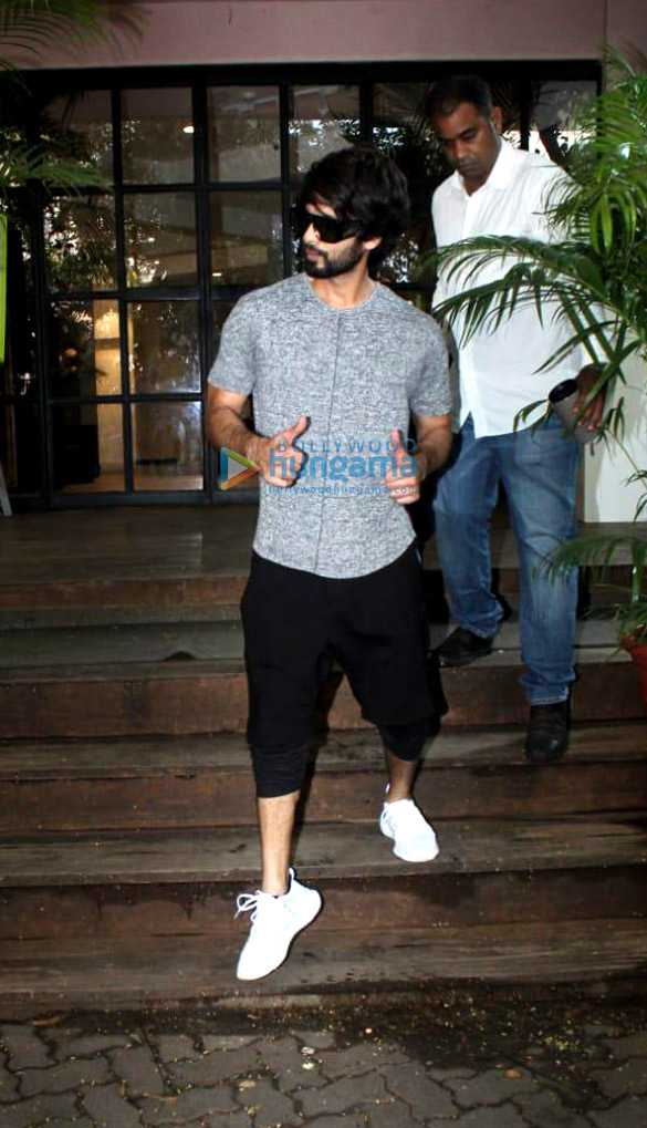 photos shahid kapoor spotted at antigravity gym in pali hill 2