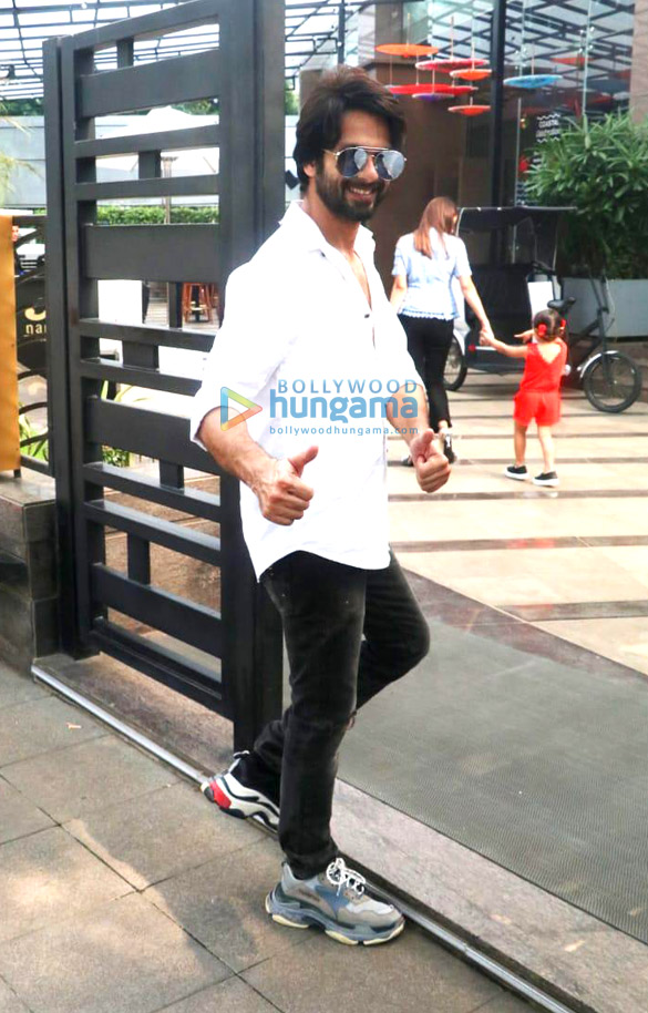 photos shahid kapoor spotted at yauatcha in bkc 3