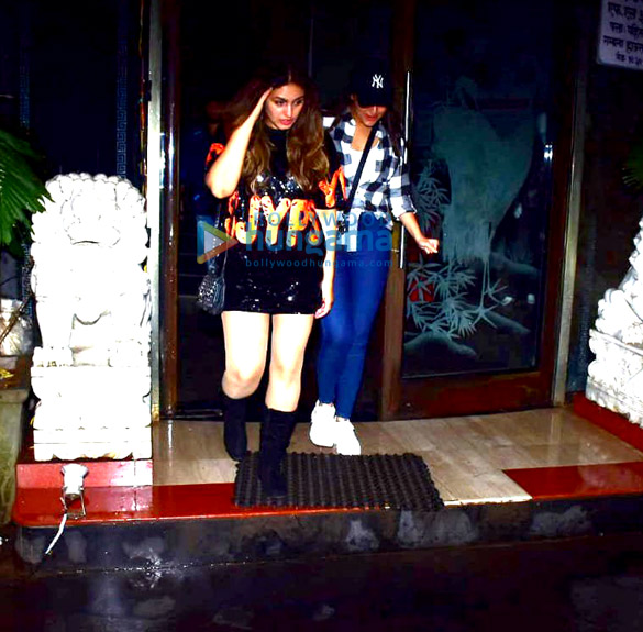 photos sonakshi sinha huma qureshi and saqib saleem spotted at khar 1