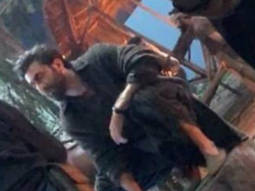 Shamshera: Ranbir Kapoor sports a beard in leaked photo from the sets of the film