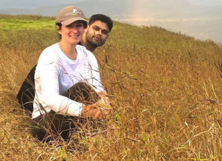 Twinkle Khanna posts an adorable throwback picture with cousin Karan Kapadia