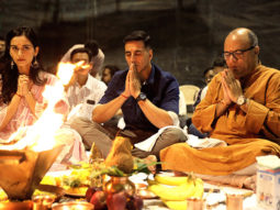 VIDEO: Akshay Kumar and Manushi Chhillar begin Prithviraj on an auspicious note!