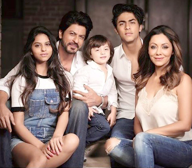 Shah Rukh Khan and Gauri Khan let the children take the center stage in this family photo