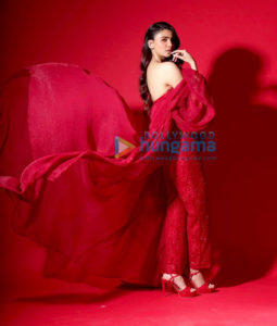 Celeb Photos Of Daisy Shah
