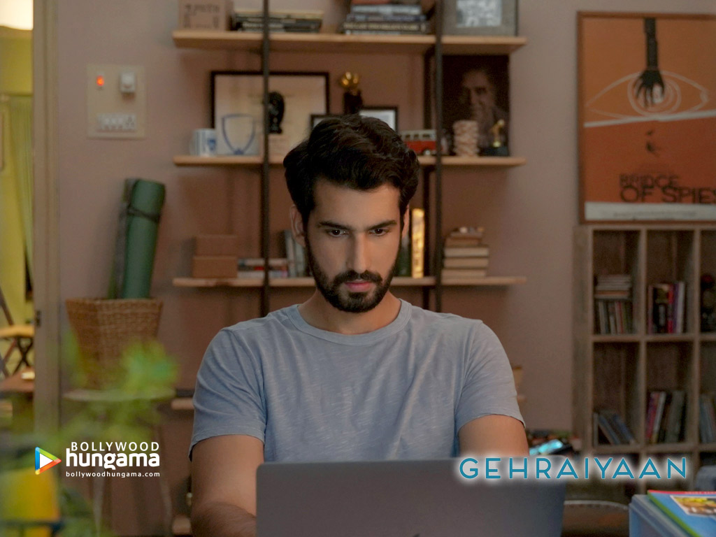 Gehraiyaan Gehraiyaan