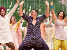 Good Newwz: Akshay Kumar, Diljit Dosanjh, Kiara Advani all set to groove on Sauda Khara Khara