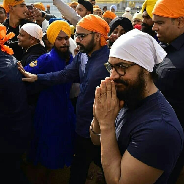 Laal Singh Chaddha: After song wrap up, Aamir Khan seeks blessings at Golden Temple