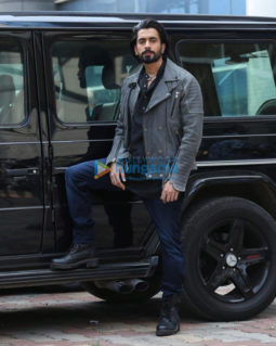 on the sets of the movie Pati Patni Aur Woh