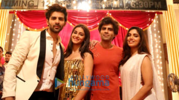 On The Sets Of The Movie Pati Patni Aur Woh