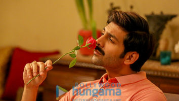 Movie Stills Of The Movie Pati Patni Aur Woh