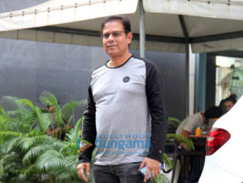Photos: Aayush Sharma, Helen and Atul Agnihotri spotted at Hinduja Hospital