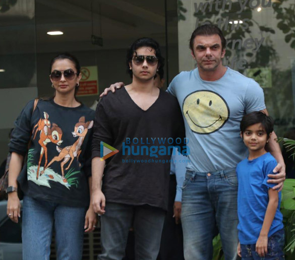 photos aayush sharma helen and others spotted at hinduja hospital 2