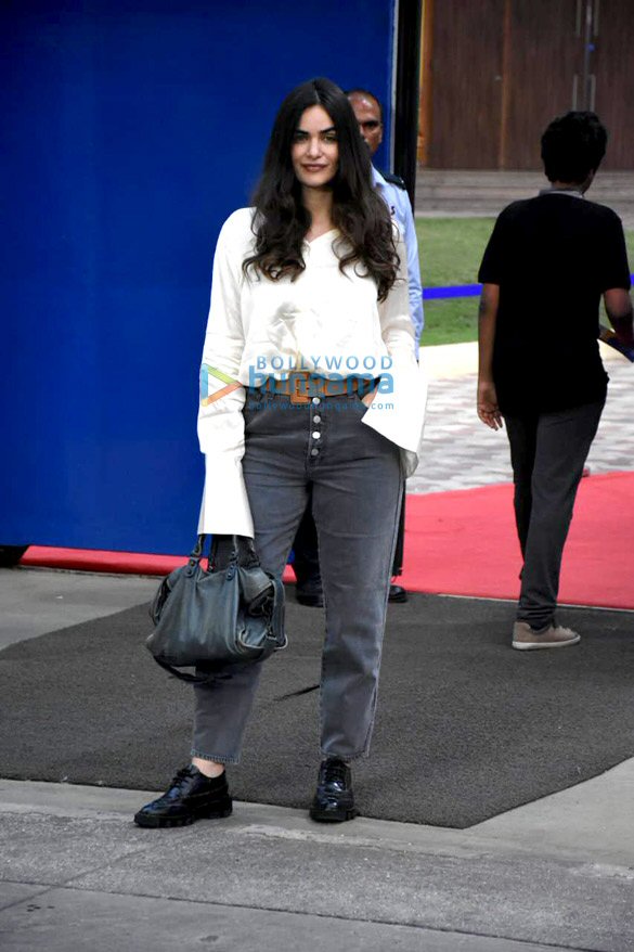 photos abhishek bachchan aishwarya rai bachchan and others snapped attending the dhirubhai ambani school annual day 2019 7