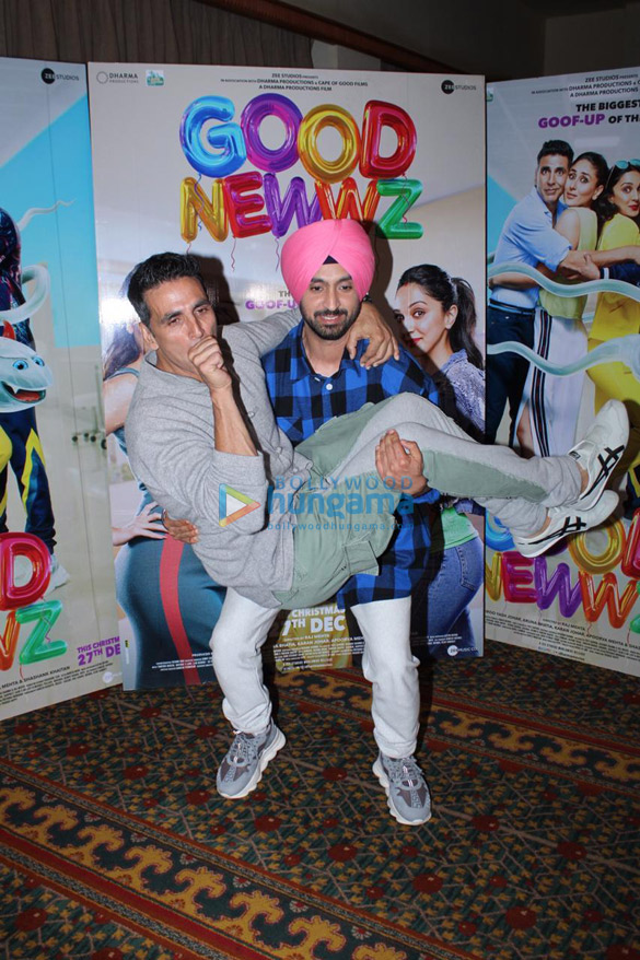 photos akshay kumar kareena kapoor khan kiara advani and diljit dosanjh snapped promoting their film good newwz 6