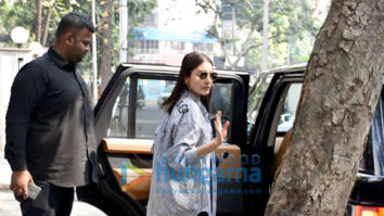 Photos: Anushka Sharma spotted at a clinic in Juhu