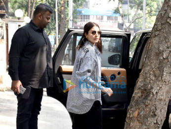 Photos: Anushka Sharma spotted at a clinic in Juhu