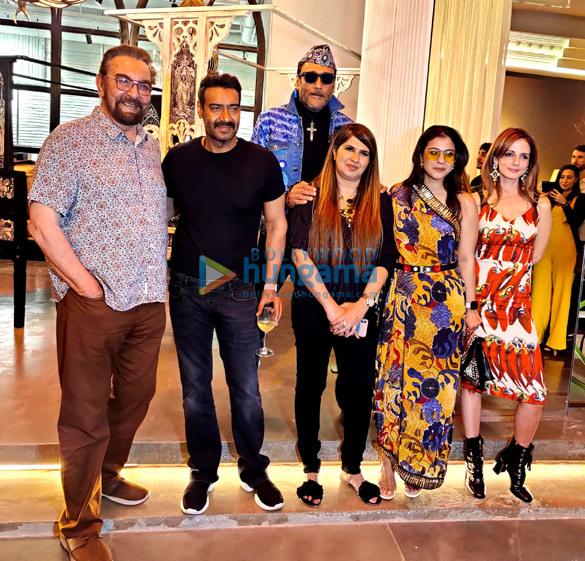 Photos: Celebs grace Anna Singh’s art exhibition ‘The Christian Vintage Collection’ Photos: Celebs grace Anna Singh’s art exhibition ‘The Christian Vintage Collection’