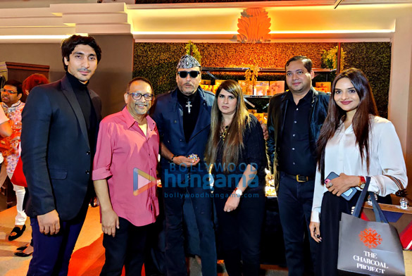 photos celebs grace anna singhs art exhibition the christian vintage collection 9