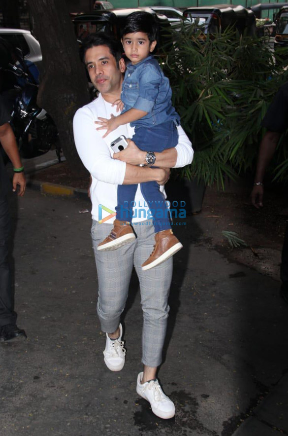 photos celebs snapped at aayush sharma and arpita khans christmas party 2