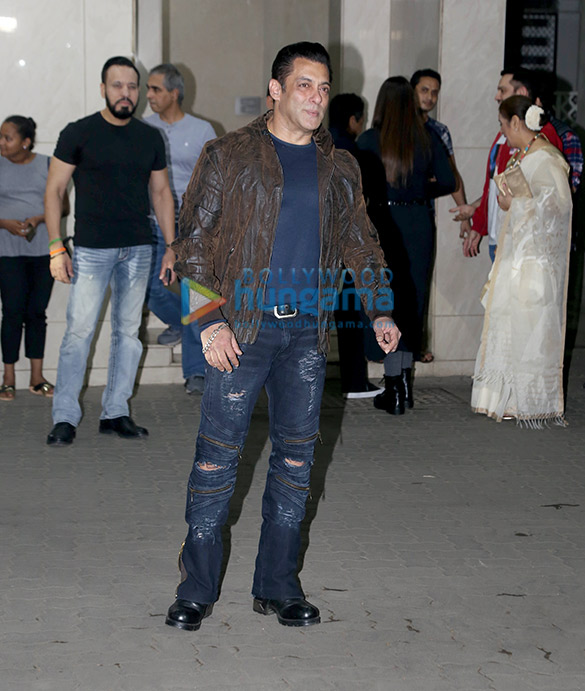 photos celebs snapped at salman khans birthday bash 29