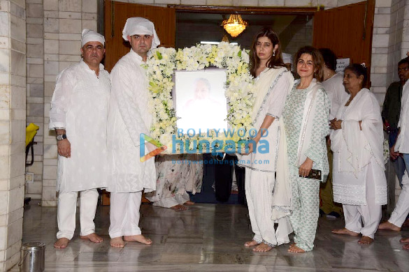 Photos: Dabboo Ratnani and others snapped during the prayer meet of his mother Prabha Ratnani