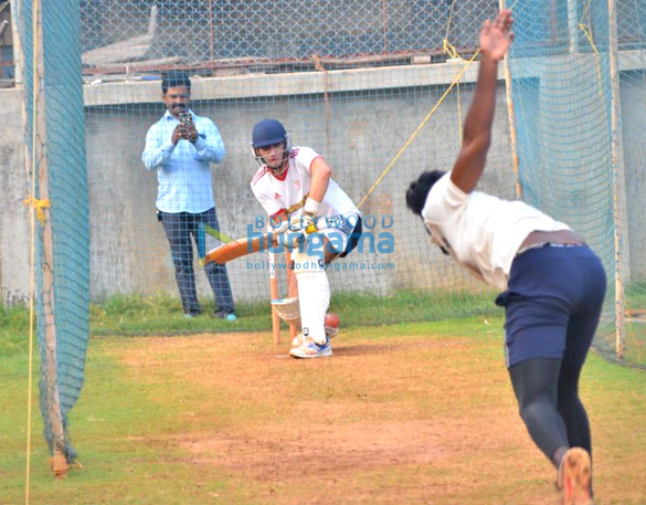 Photos: Ibrahim Ali Khan snapped playing cricket in Juhu