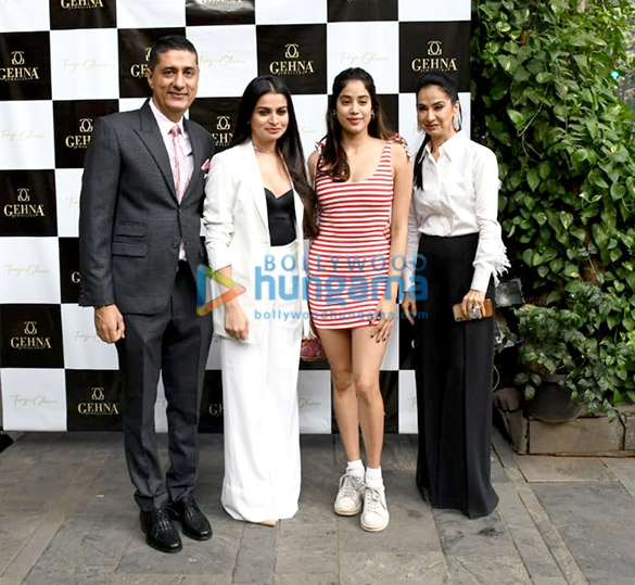 photos janhvi kapoor and tanya ghavri snapped at a gehna jewellers event in mumbai 4
