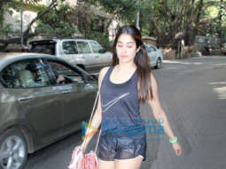 Photos: Janhvi Kapoor snapped at the gym