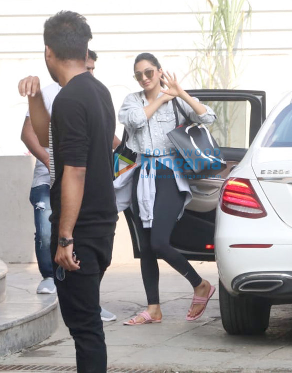 photos kiara advani spotted at the gym in bandra 2 2