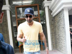 Photos: Ranbir Kapoor spotted at a clinic