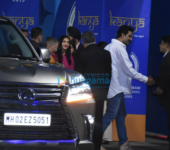 photos shah rukh khan aishwarya rai bachchan and others snapped attending the dhirubhai ambani school annual day 2019 2