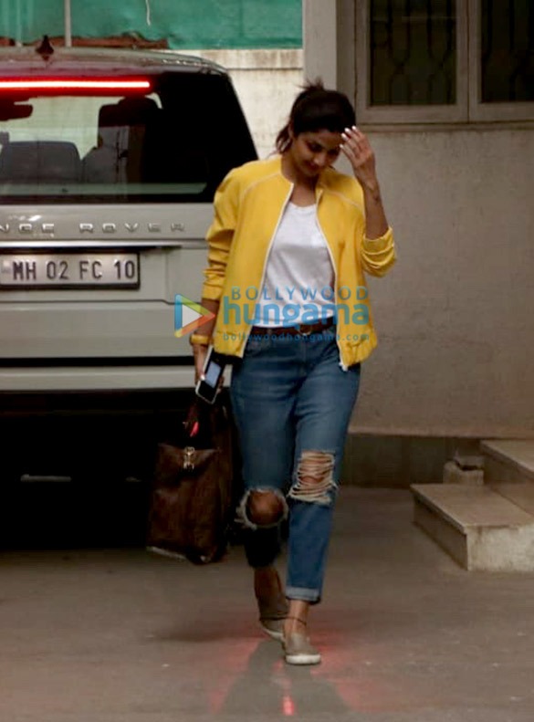 photos shilpa shetty snapped at a dubbing studio in juhu 2