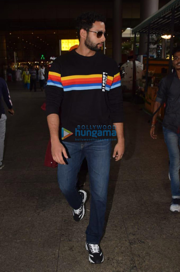 photos siddhant chaturvedi snapped at the airport 1