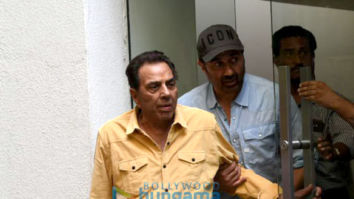 Photos: Sunny Deol and Dharmendra snapped in Juhu