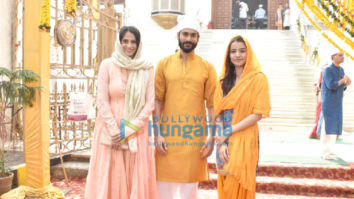 Photos: Sunny Kaushal, Rukshar Dhillon and Sneha Taurani spotted visiting Gurudwara to seek blessings for their film Bhangra Paa Le