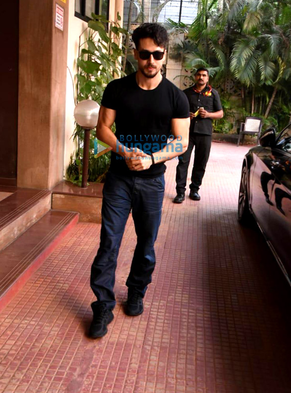 photos tiger shroff and ananya panday at a media event 1