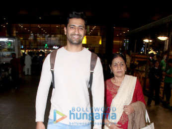 Photos: Urvashi Rautela, Vicky Kaushal, Mouni Roy and others snapped at the airport